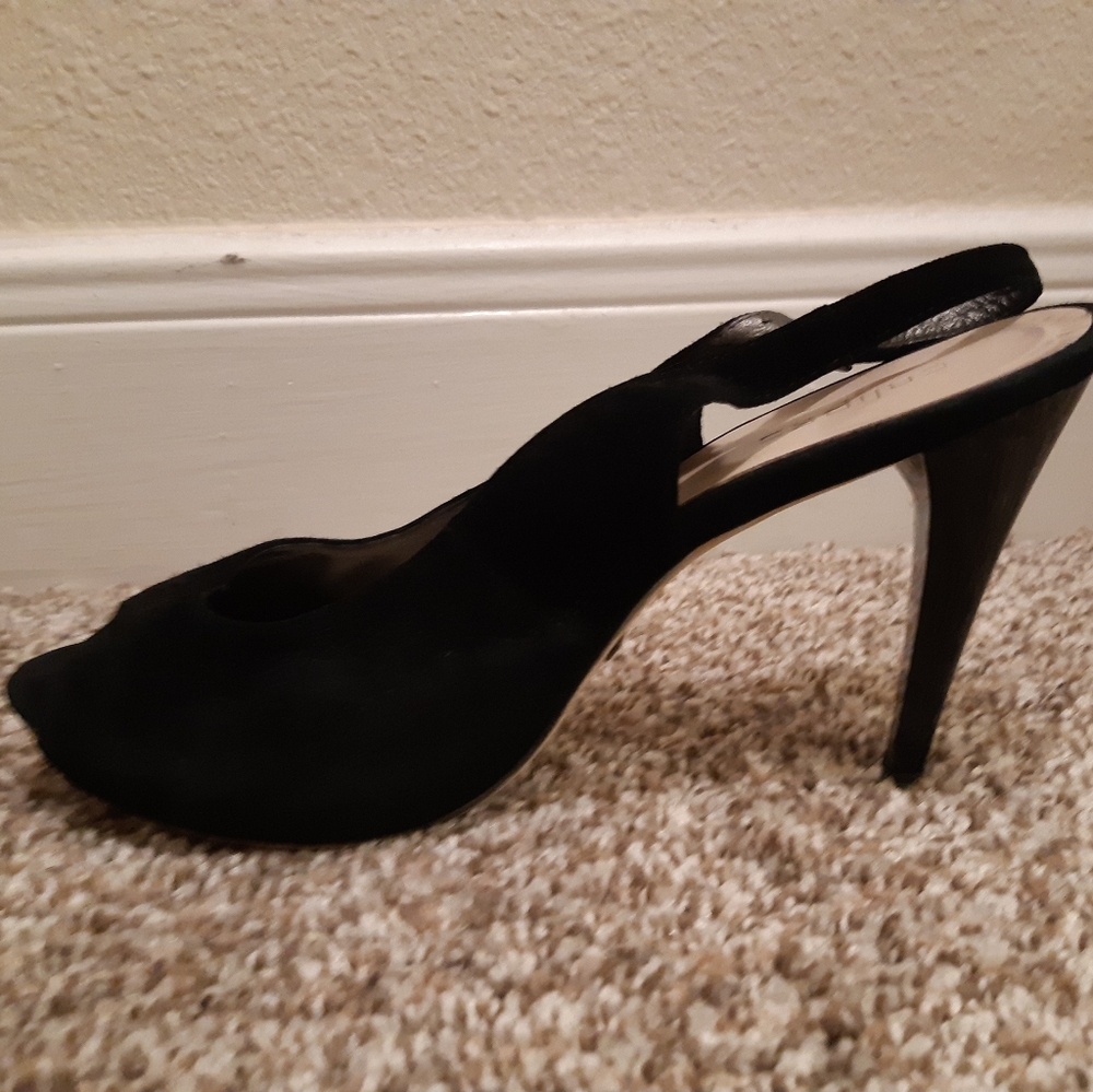Suede heels in size 9